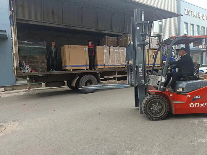 渦旋壓縮機(jī)組發(fā)貨